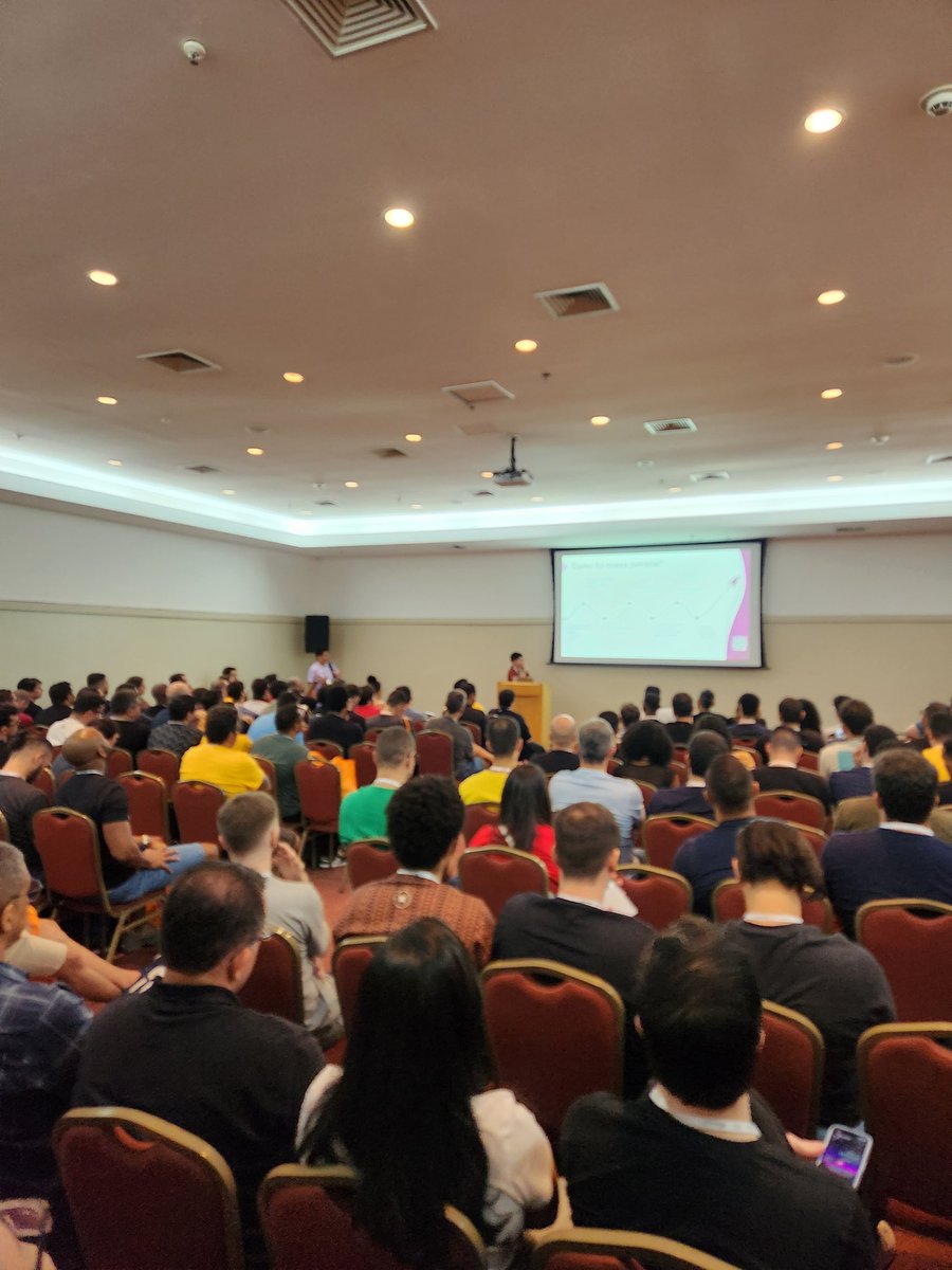 gomex's tweet image. Galera, sério mesmo, @devopsdayrio foi incrível. Vcs são foda. Muito foda essa comunidade. Vcs mandaram muito bem. Chega fico emocionado galera, sério mesmo ❤️🧡💛💚💙