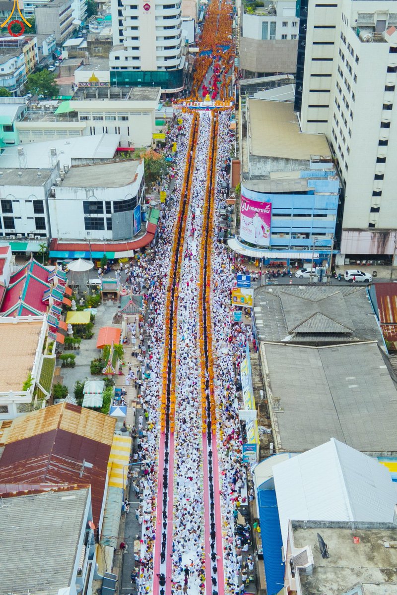 jaiyut24nor's tweet photo. 🌟พิธีตักบาตรพระ 10,000 รูป นานาชาติ ปีที่ 20 ใจกลางนครหาดใหญ่ จ.สงขลา ประจำปี 2566 

วันเสาร์ที่ 20 สิงหาคม พ.ค. 2566 https://t.co/xJklEb0vXE