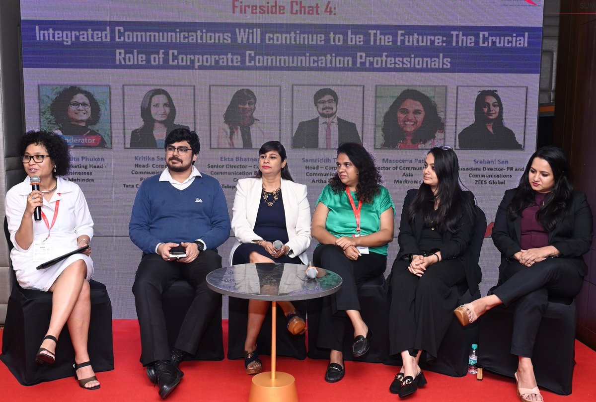 madhumitaphukan's tweet photo. It was fantastic to moderate a Fireside Chat on the importance of #integratedcommunications - with amazing panelists at "2nd Edition Corp Comm Vision &amp; Innovation Summit 2023" organized by @trfforums. It was a privilege to present awards too to the veterans in the comms industry! https://t.co/XgYaJH5Z2C