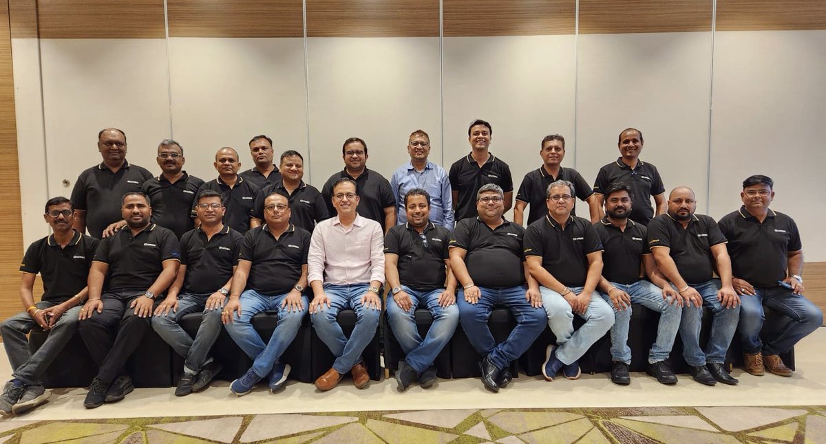 Ravi15168's tweet photo. Power-pack two days spent with a dynamic gromax team, happy to see, team is going to lead the change for the results, Gearing up for coming festivity 
#GromaxAgriEquipmentLtd 
#leadership https://t.co/IZgoI0oWPg