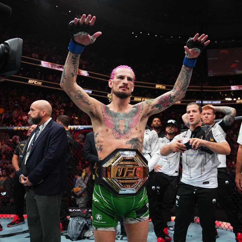 UFCNews's tweet photo. Sean O'Malley is the 8th undisputed @UFC bantamweight champion.

MOST BANTAMWEIGHT KNOCKOUTS - UFC History

7 - TJ Dillashaw
6 - Sean O'Malley (@SugaSeanMMA)
6 - Rob Font
6 - Marlon Vera

All #UFC292 Fight Results ⤵️: https://t.co/8rsMj5sMxn