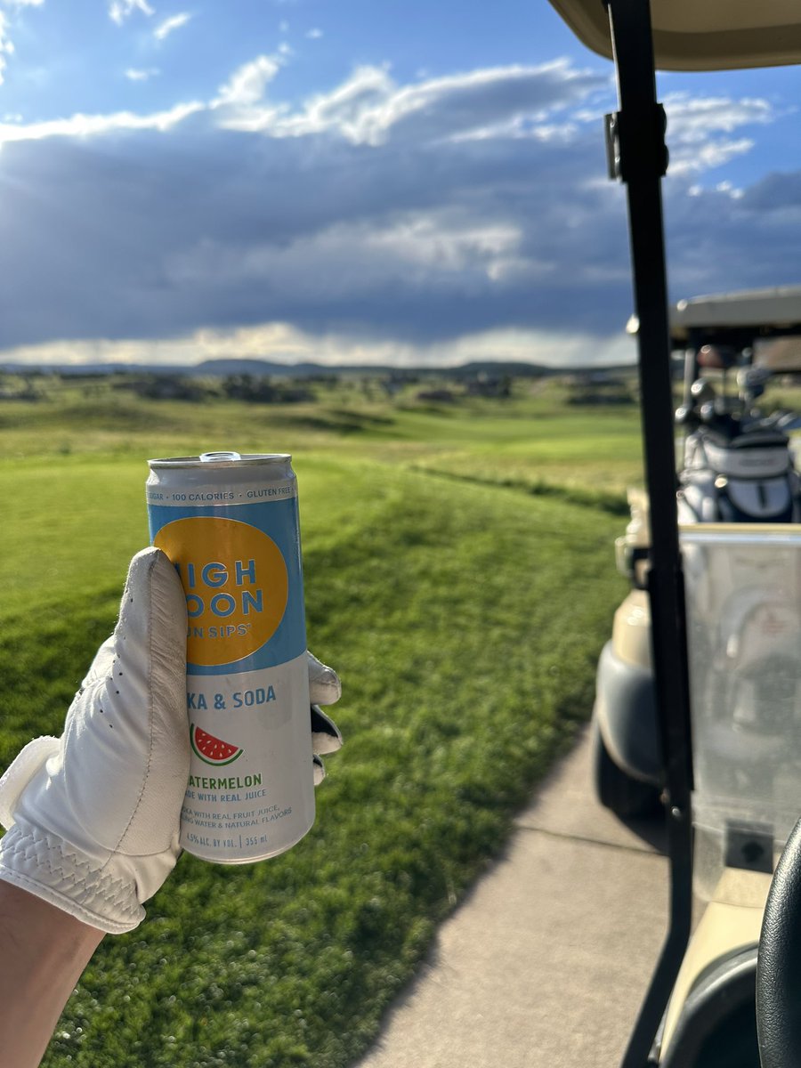 TheCzechKillcam's tweet photo. Golf + CO = 🔥 https://t.co/bppYskWCpt