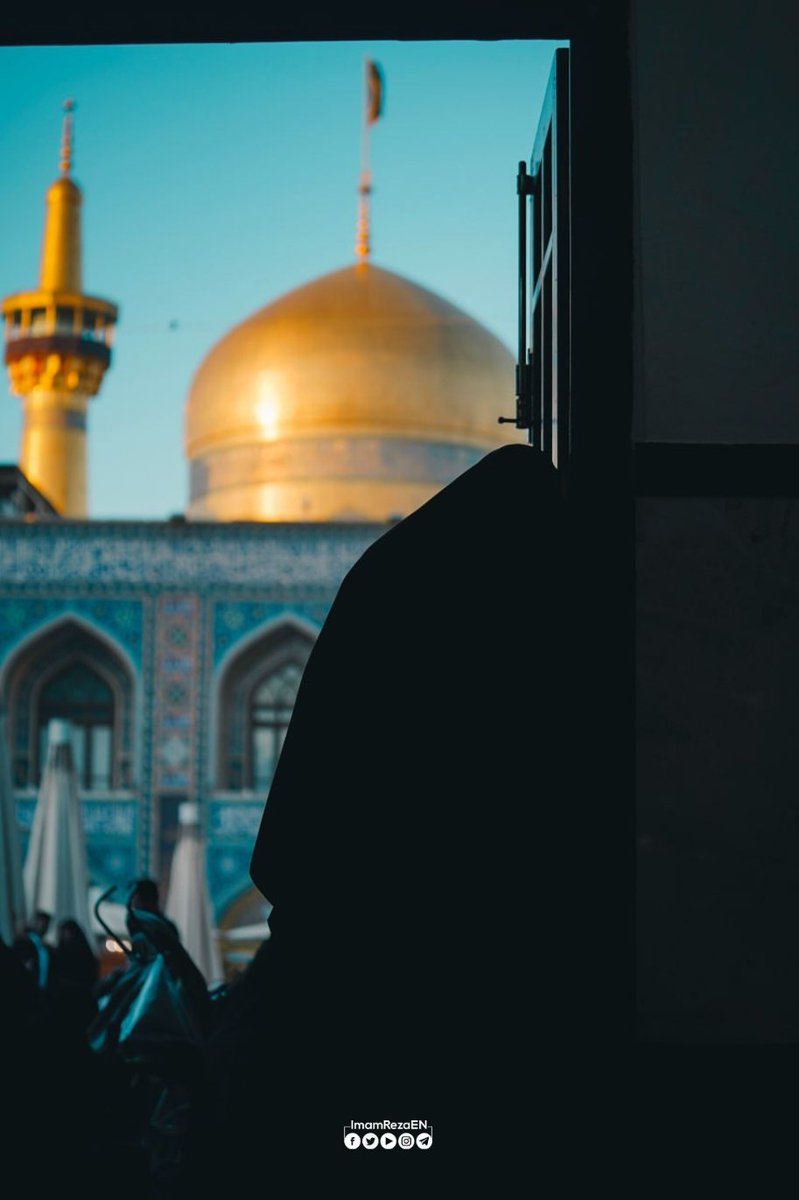 ImamRezaEN's tweet photo. Sit here for a moment and talk to your kind Imam...
#YourCaption https://t.co/cEXwFH52Vo