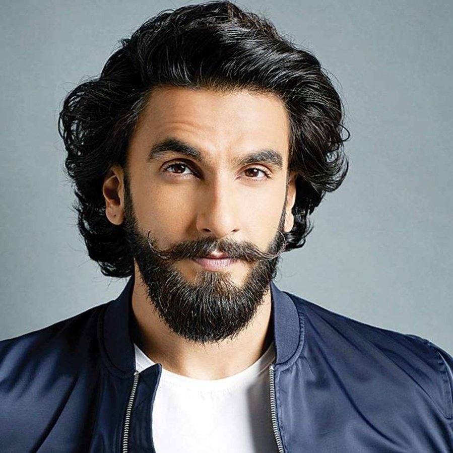 KattarKapoor's tweet photo. Truth Bombs that wokes and RK haters will never highlight . 🤝

1. Deepika had more boyfriends than the total number of girlfriends RK had.

2. Deepika had more boyfriends than the total number of girlfriends Ranveer Singh had.

3. Ranveer Singh confessed to dating three girls at the same time.

4. RK and DP were in a relationship for just 18 months, yes, that's true!

5. Alia and Ranbir got married after dating for 5 long years.

6. After RK-DP's breakup in 2009, she immediately dated Sid Mallya within months.

7. She broke up with RK in 2009 but experienced depression in 2014 when she was dating her husband, and the reason was Ranbir, according to her PR.

The industry is often dominated by those with the strongest PR. Two months back @Hail_Hydra08 shared  5-second clip of Deepika-Sid Mallya's 12 year old kiss from cricket stadium. Deepika's PR swiftly issued a copyright strike, leading to tweet deletion.
