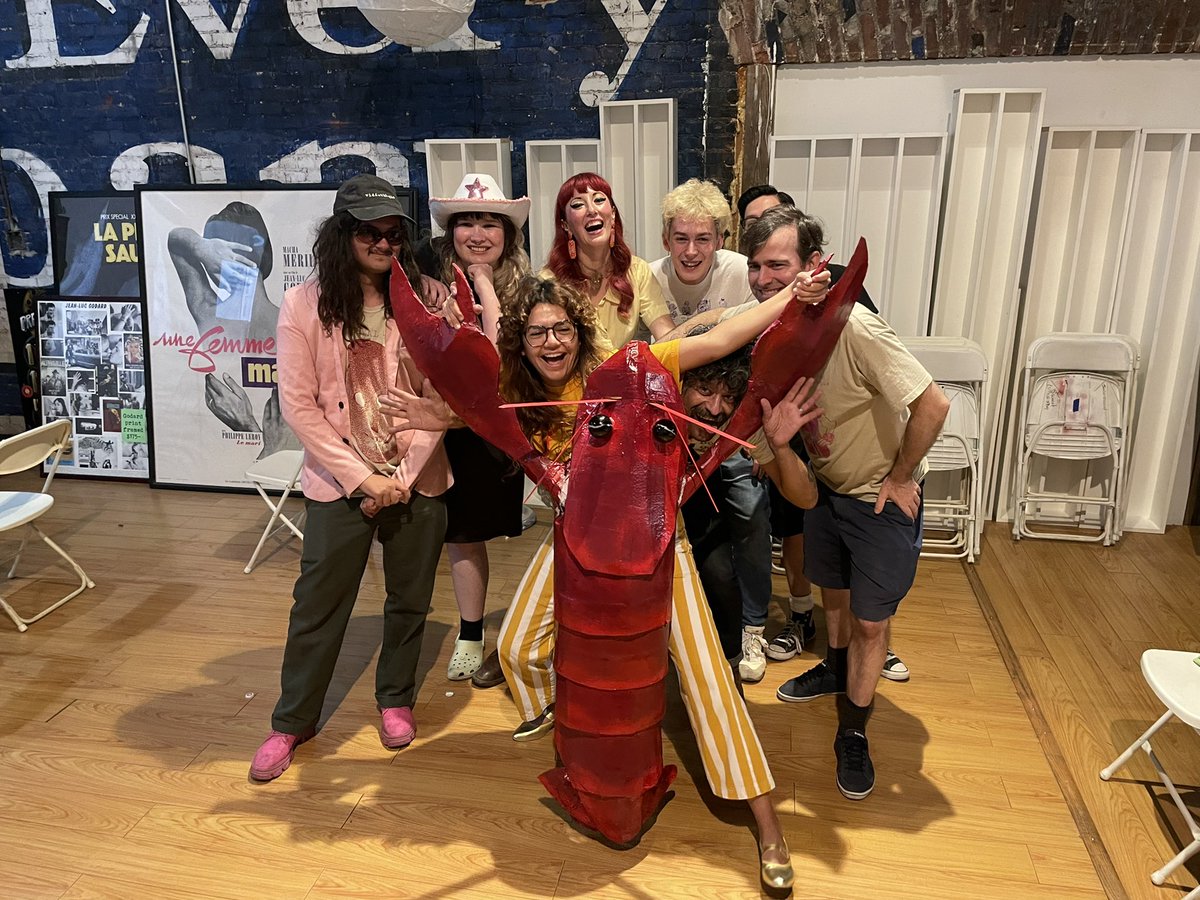 conor_holt's tweet photo. Last night in South Pasadena for Vidéothèque before they move! Sold out screening of John Waters’ wild & crazy MULTIPLE MANIACS! #SaveTheVideoStore https://t.co/4DulyqUpaa