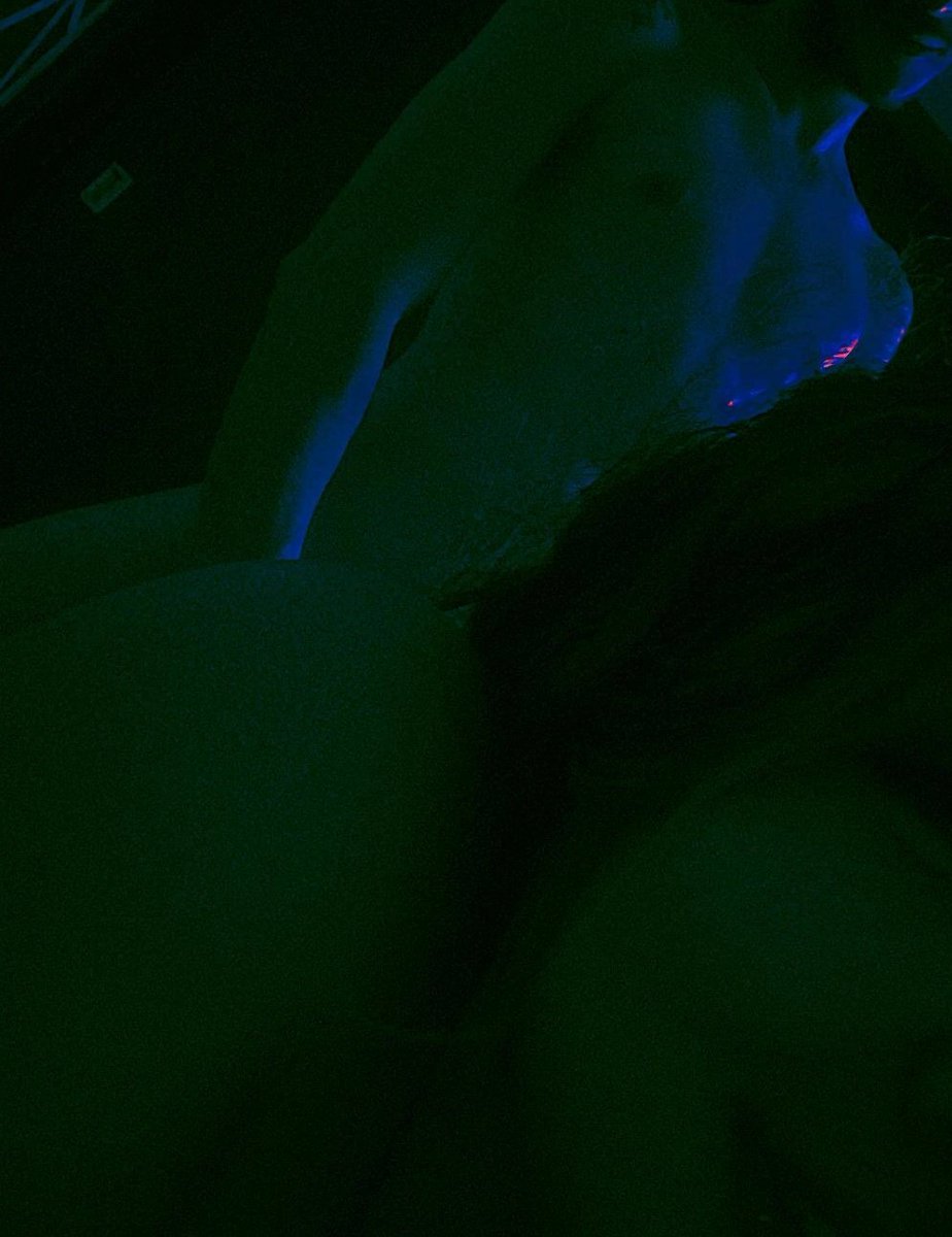 aandra_D's tweet photo. Would you like to see content as a couple? https://t.co/LhXizJTZOe