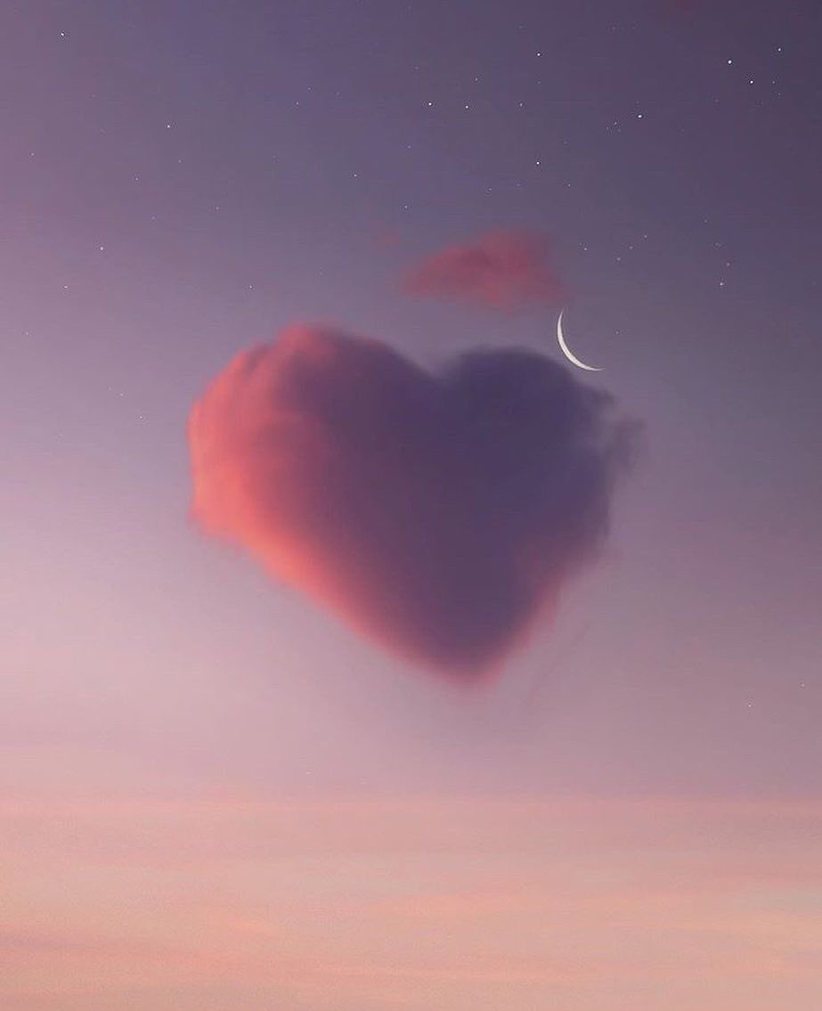 artindetails's tweet photo. heartshaped cloud https://t.co/EZU69WZip1