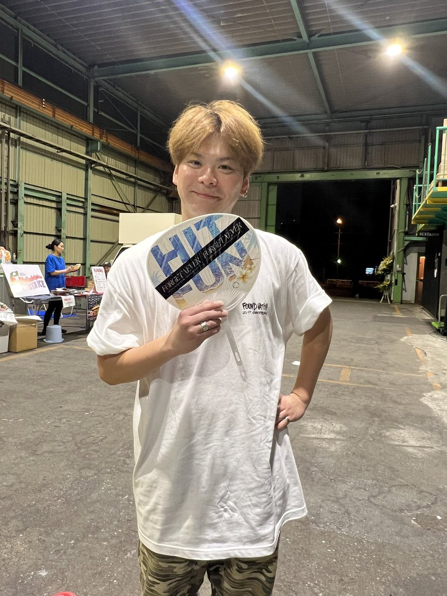 ViVi_blaze's tweet photo. 私は86😁
#Fナツ2023
#kose8rocks
#FNJAM https://t.co/Y1zui4avtn