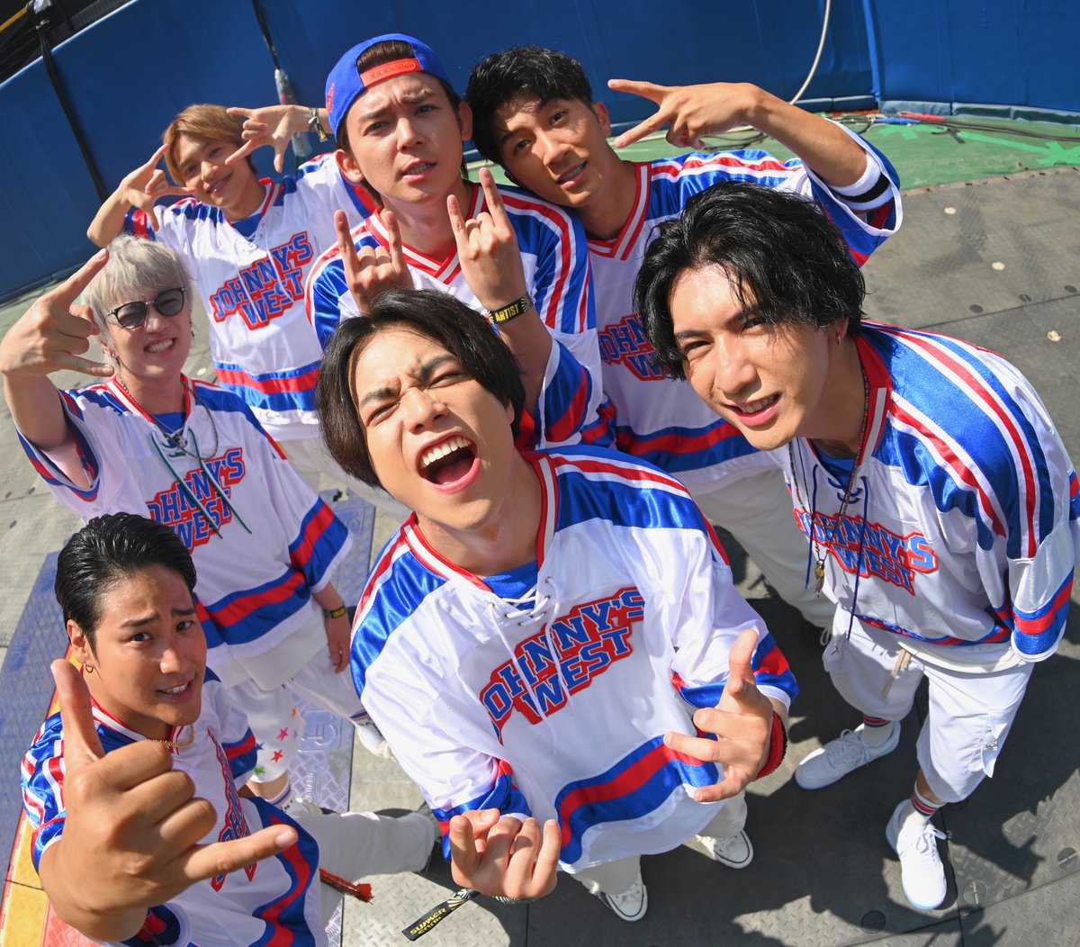 WEareWEST7_NEWS's tweet photo. 🔥SUMMER SONIC 2023 Day2 TOKYO🔥 LET'S PARTYYYYYYY !!!!!!! https://t.co/lCH6RhKaqj #サマソニWEST #ジャニーズWEST🌈 #サマソニ #summersonic #MARINESTAGE https://t.co/Et9EKHdPWW: 🔥SUMMER SONIC 2023 Day2 TOKYO🔥
LET'S PARTYYYYYYY… https://t.co/qrQw19ww5Q https://t.co/PbItW18pSM