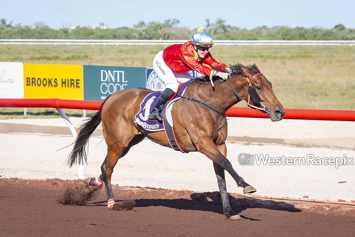Western Racepix tweet media