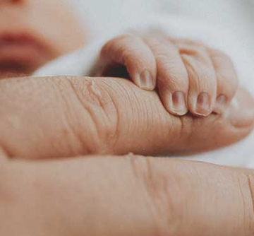 recentadvances's tweet photo. What is a Blue Baby?    
This term is employed for #babies who develop bluish discoloration of body as well as the mucus membrane. This change in the body color is technically called "Cyanosis". 

Read further 
https://t.co/MIOJmEwR8v

#Pediatrics #healthcare #health #child https://t.co/p6cuuWOO9P