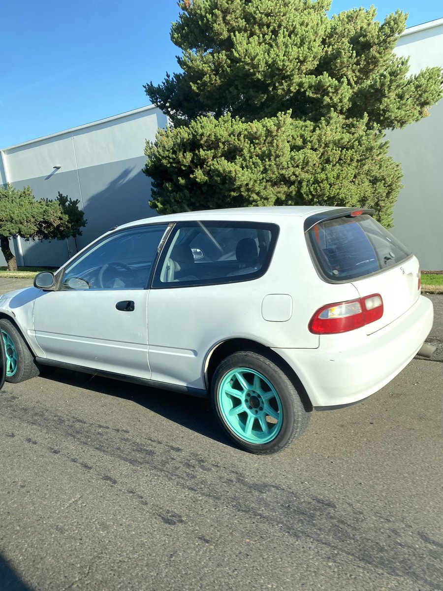 ryeskripees's tweet photo. cars I saw in the past 2 weeks https://t.co/mDP4ZpziDS