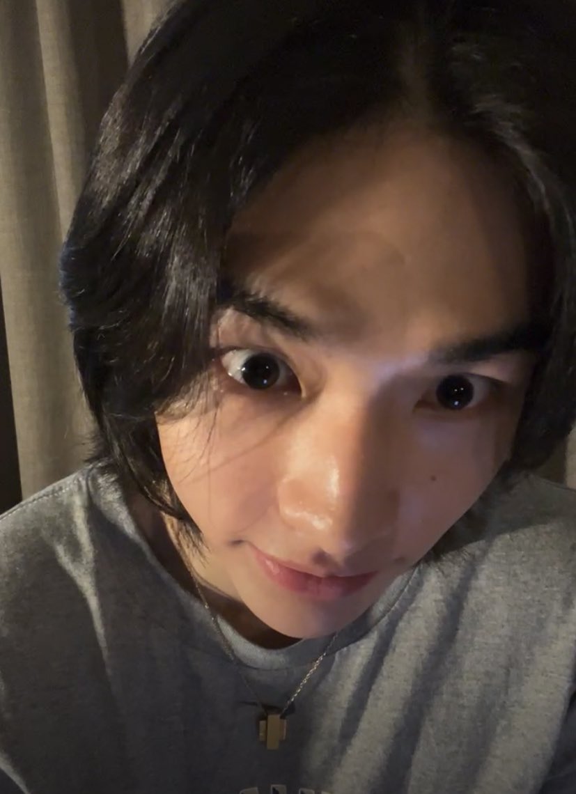 SEUNGM1NE's tweet photo. “what part of my face that i like the most?”
“which part do you guys like the most?”
“my eyes?”

😂😂😂😂😂 https://t.co/izCw5cG5Kz