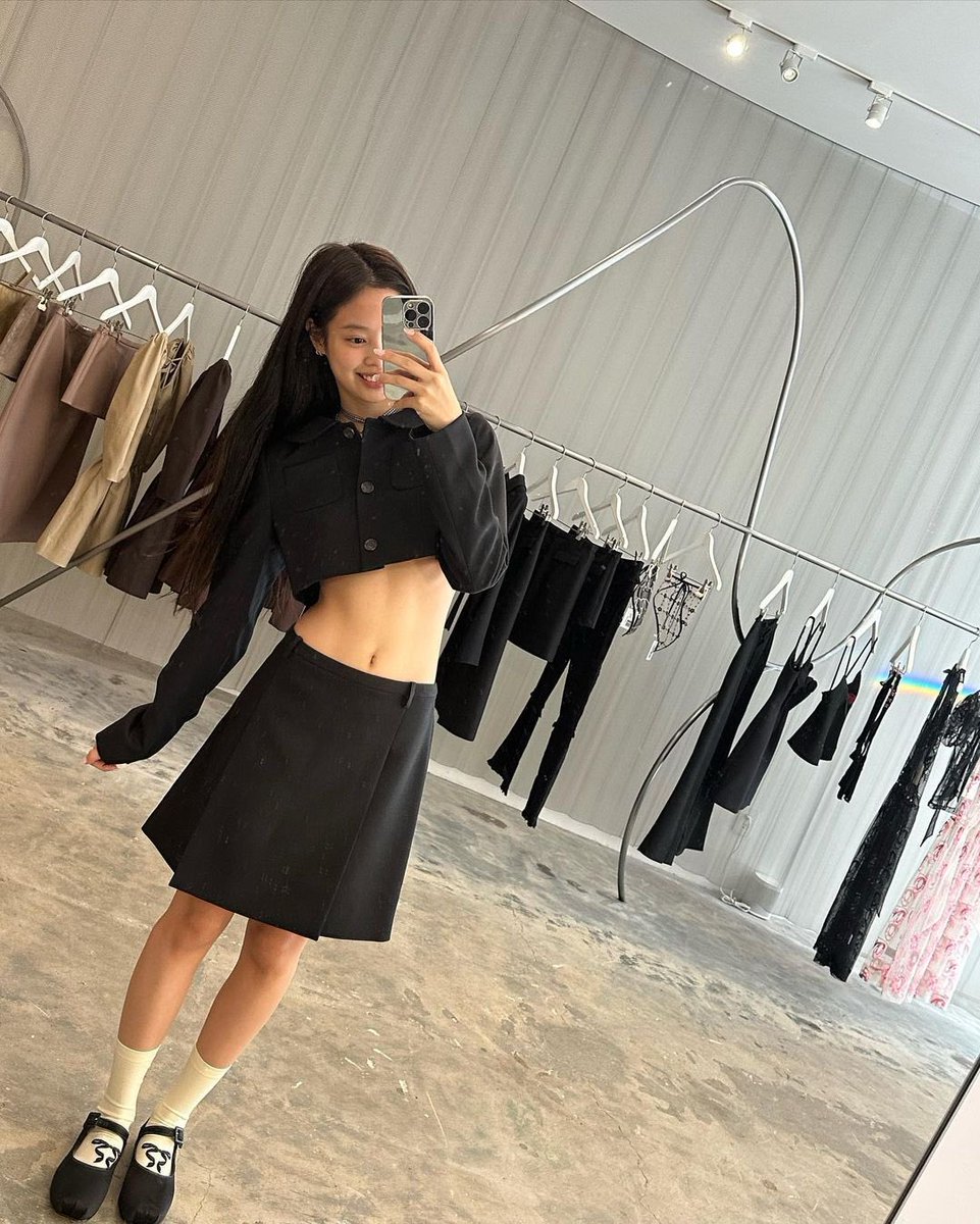 jenniepics's tweet photo. jennierubyjane https://t.co/6X1RG3igo7