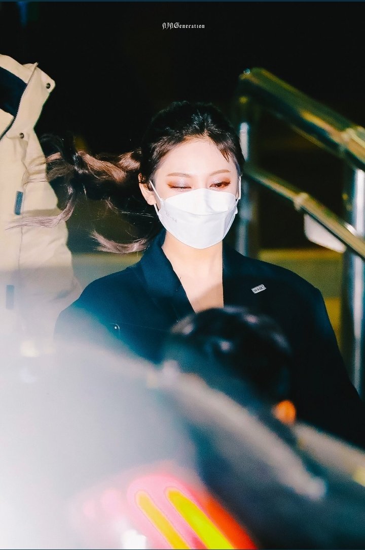 savegecore's tweet photo. o𝑓𝑓 we 𝚐o to la #𝖄ǝye𓇬𓈒࣪𝕻arty para celebrar a la princesa de mi corazón, ¿no se ve hermosa con moñitos? quiero dejar en claro que yo la peiné para esta fiestita porque nadie me va a quitar mi doble ración de #𝕥he𓊆𝑏ir𝕥h͜͡day𓊇𝒸ake ☝️

𝑏u͡𝚗n𝚢 · 𐀔 𝑓ilēs  #angie https://t.co/lAc43a9B8r
