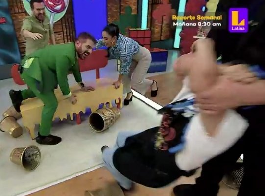 Stargirl_kh's tweet photo. Como Javier jala a herbolaria jajajajdjsajjdjsj #ElGranChefFamosos https://t.co/f9HWBtrj7R