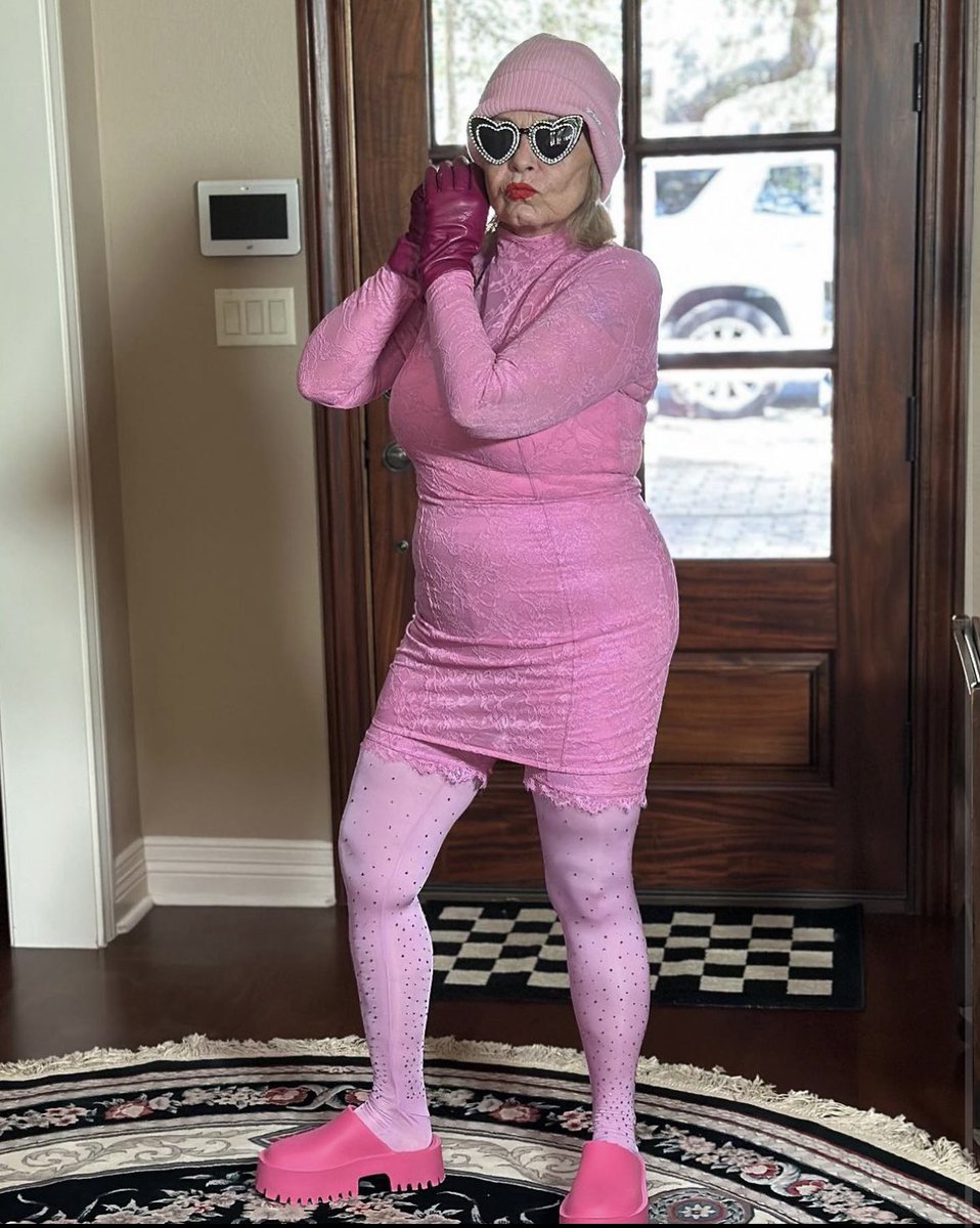 therealroseanne's tweet image. Who wore it better?