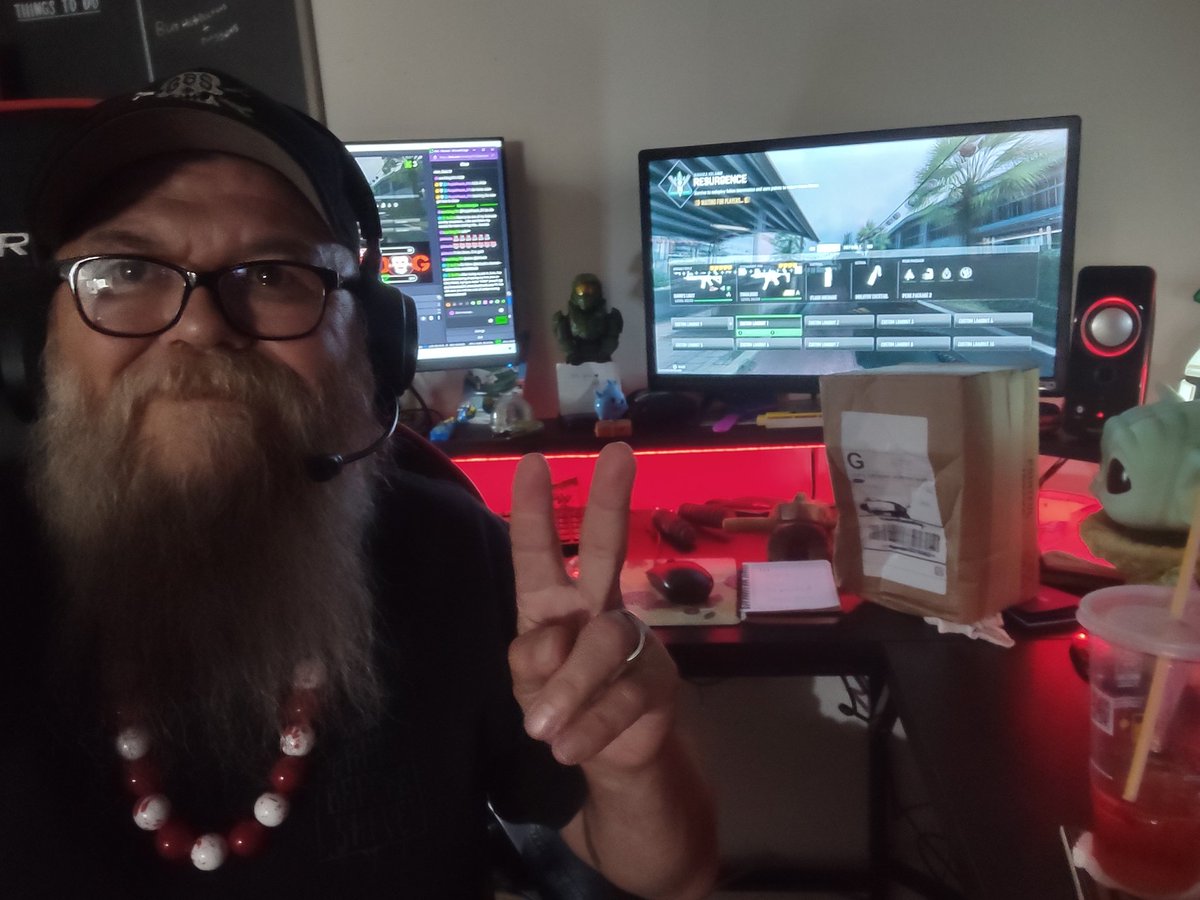 warXdog311's tweet photo. Going to open my package I received from another #contentcreator. when we come back from break. Whose #CommunityMatters did I support this week. #tellafriend #SaturdayVibes #supportyourlocalstreamer
@ButtaB @RegimentGG @PurplePeach_311 #Deadisland2 #KickArmy https://t.co/NMVZPvBUv2
