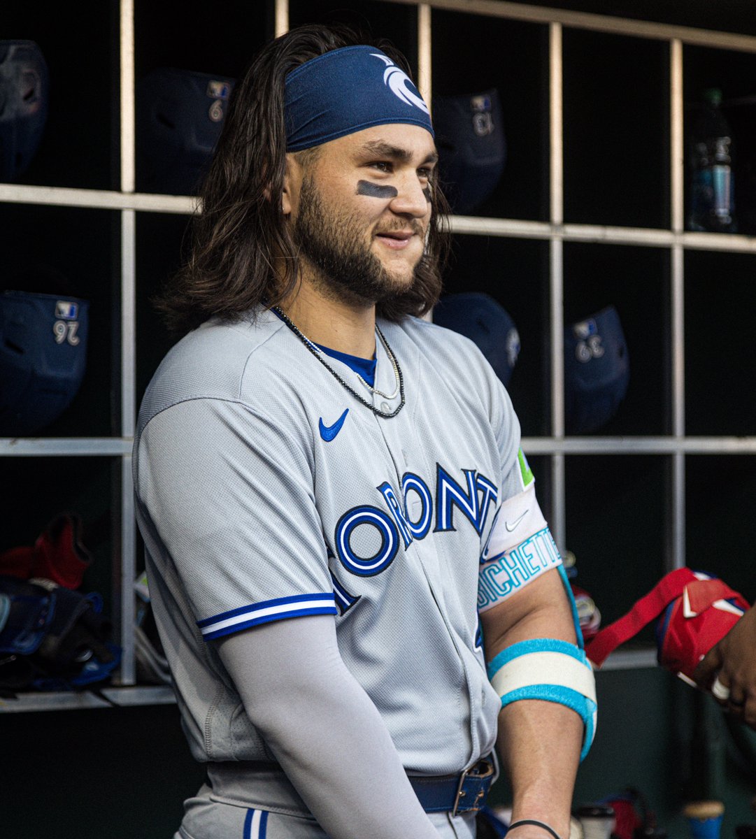 Most hits in first 5️⃣0️⃣0️⃣ games with the #BlueJays: 

🫡 Bo Bichette - 6️⃣2️⃣3️⃣