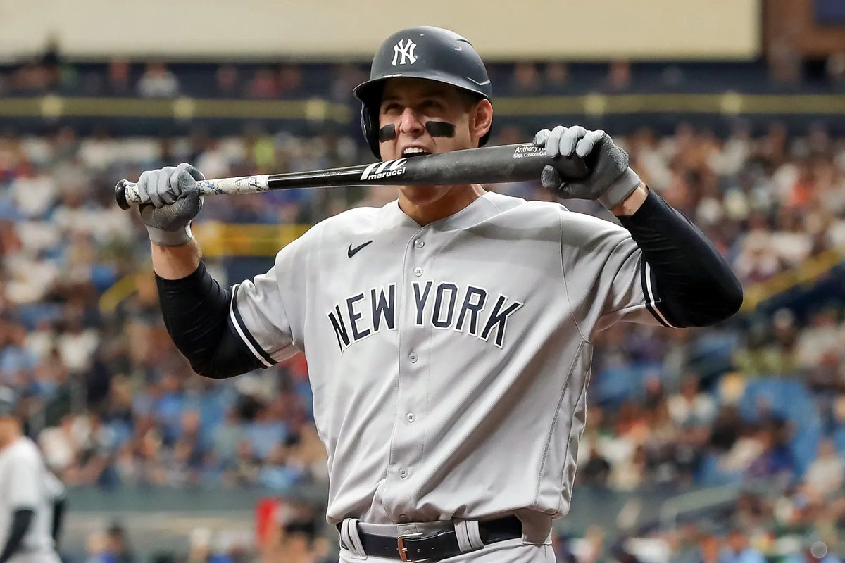 Julio Rodriguez's last 4 games: 17 hits

New York Yankees last 4 games: 17 hits