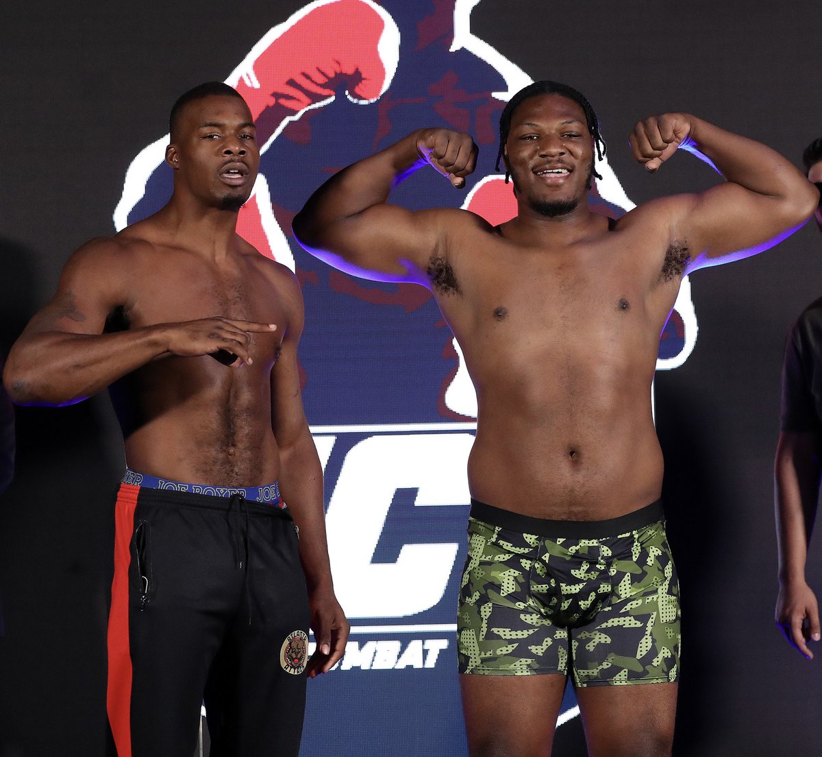 tblboxing's tweet image. THE MEGA BRAWL 1 FINALS ARE SET 🔥🥊

The fighters made weight and are ready to FINALLY settle the score. 

#BoxitOut #TCLboxing #TeamCombatLeague #TCLMegaBrawl #MegaBrawl2023 #boxing