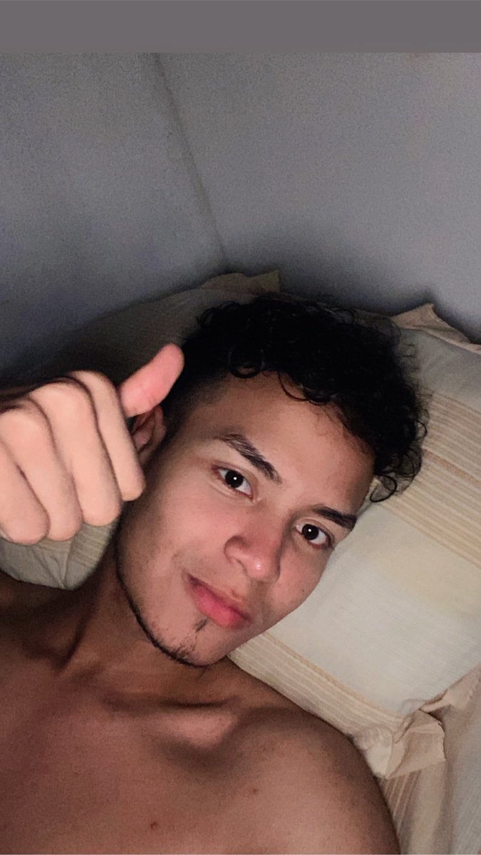 guzman_deyner's tweet photo. Netflix o que? Haha https://t.co/jR7OwcxglH