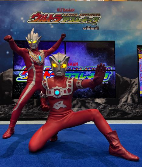 こんにちは名古屋店ですっ！
本日のウルトラアスレチックも熱っ！ 
アストラさん、レグロスさんが登場ぉぉ。
みなさまのご来店おまちしております！
#ウルトラアスレチック 
#アストラ
#ウルトラマンレグロス 
#エアポートウォーク名古屋
