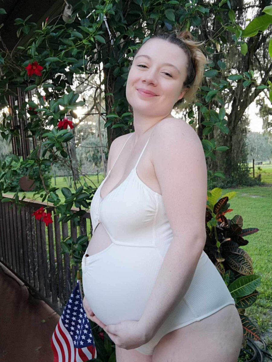 32 days until I meet my baby boy 💙