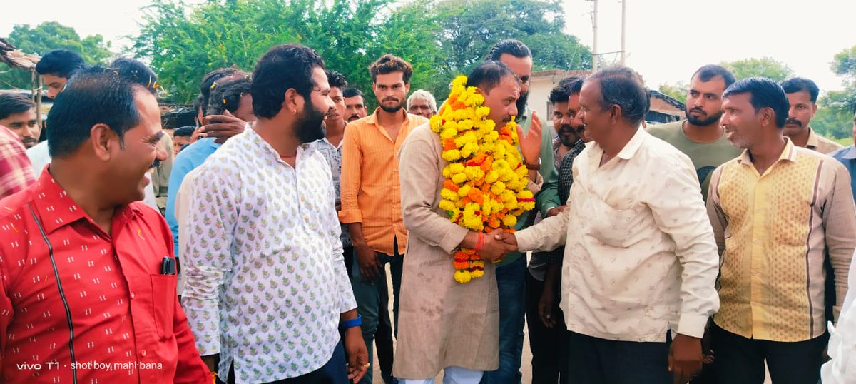 incvirendrasing's tweet photo. #सेदपुरा #चौकी 
जावरा गौरव पदयात्रा 28 वा दिन
आज जावरा गौरव पदयात्रा एवं जनसंपर्क अभियान के तहत #सेदपुरा #चौकी में ...... । 
#जावरा_गौरव_पदयात्रा #jaora #jaoracity  #Virendrasingh_solanki #virendrasingh
@OfficeOfKNath @digvijaya_28 @mrkamleshwar @rssurjewala @INCMP https://t.co/6no6gLIwm9