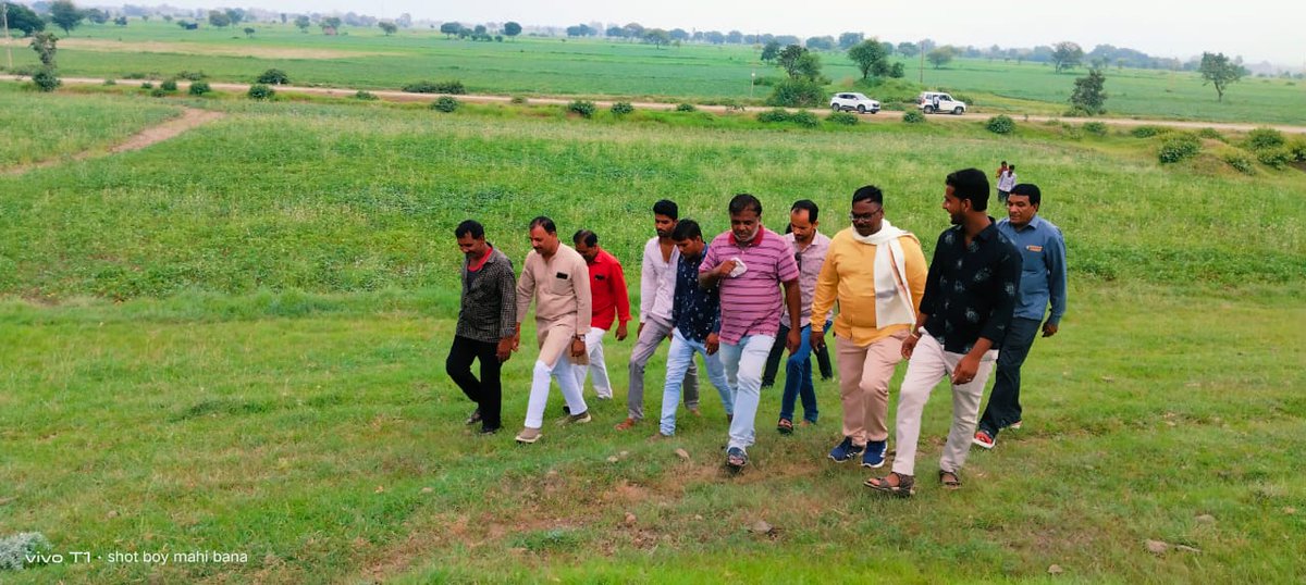incvirendrasing's tweet photo. #सेदपुरा #चौकी 
जावरा गौरव पदयात्रा 28 वा दिन
आज जावरा गौरव पदयात्रा एवं जनसंपर्क अभियान के तहत #सेदपुरा #चौकी में ...... । 
#जावरा_गौरव_पदयात्रा #jaora #jaoracity  #Virendrasingh_solanki #virendrasingh
@OfficeOfKNath @digvijaya_28 @mrkamleshwar @rssurjewala @INCMP https://t.co/6no6gLIwm9