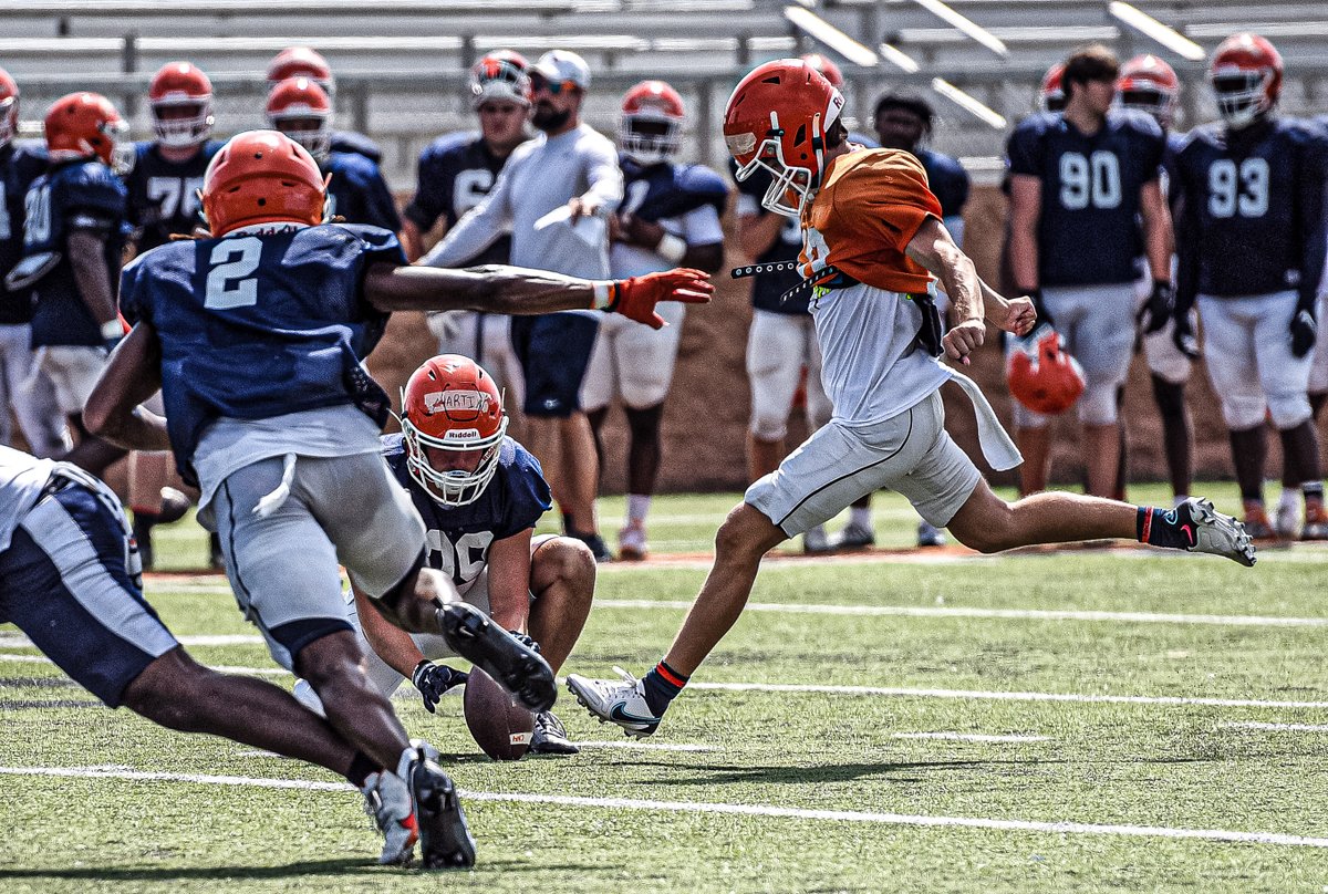 CN_Eagles's tweet photo. Scrimmage one is done and dusted. 

Highlights. Photos. Recap. ⤵️

📋https://t.co/i2oP6Xe75N

@cnfootball x #TalonsUp https://t.co/ktEhN7bJPG