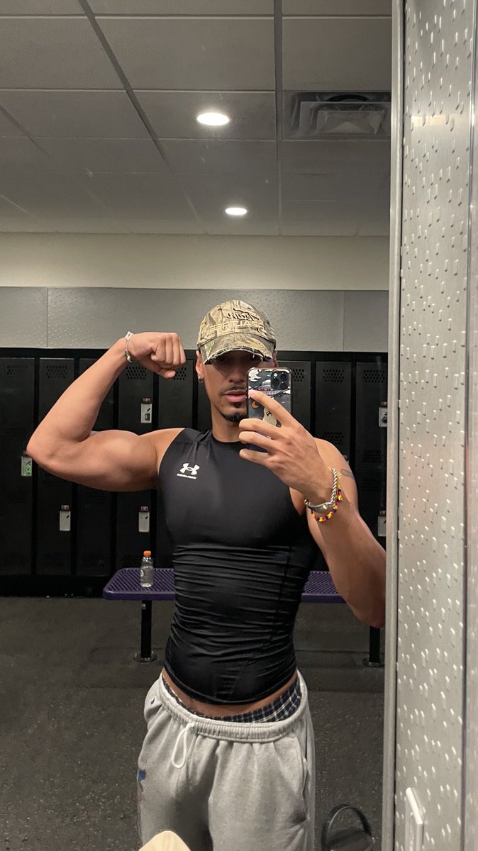 femboy connoisseur tweet media