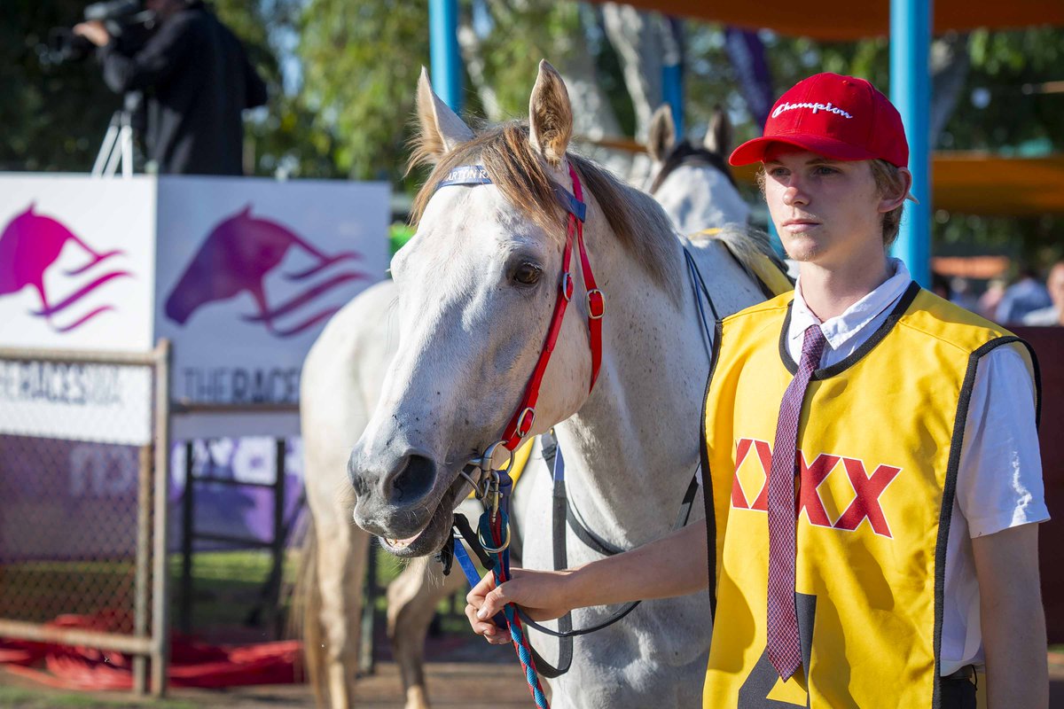 The winner of yesterday's best presented Broome Cup Horse and Strapper award goes to Brooke Hall and True Attraction! Brooke wins a framed photo to the value of $299 plus $200 cash 🏆

Special mentions to Cooper Casey and Sky Ballinger! 

#WesternRacepix #BroomeCupDay