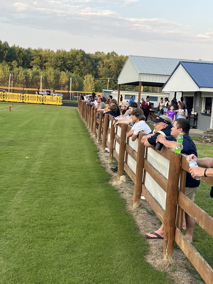 FAIRDALE BULLDOGS tweet media
