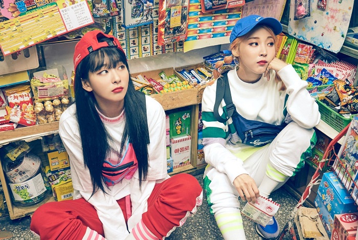 KeyTheMag's tweet photo. #Marmalade's #Maya Teams Up With Singer-Songwriter #IvyWinters for 'Cell Phone', Pre-Release From Her EP https://t.co/BkkOkf2pOn https://t.co/SM0FiMyHQ2