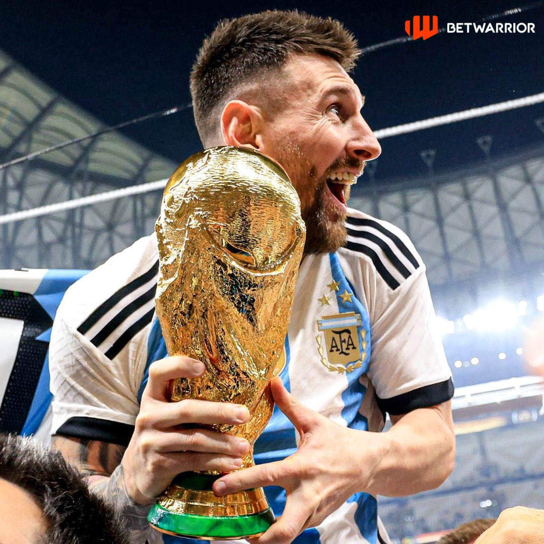 🇦🇷🐐 Lionel Messi se convirtió en el jugador con MÁS TÍTULOS (44) en la historia del fútbol:

🏆 Liga de España (10).
🏆 Supercopa de España (8).
🏆 Copa del Rey (7).
🏆 Champions League (4).
🏆 Mundial de Clubes (3).
🏆 Supercopa de Europa (3).
🏆 Ligue 1 (2).
🏆 Supercopa de