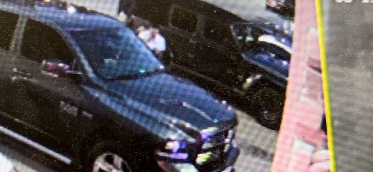 Stobiespizza's tweet image. Does anybody know this young man in the white shirt? Or his friend in the blue shirt?
I dropped my wallet when I got out of my truck and the young man in white was kind enough to pick it up and take it. #stolenwallet