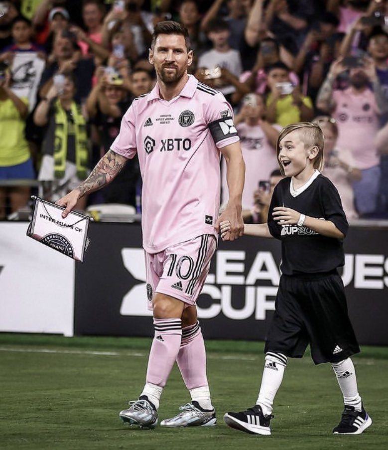 Messi hizo campeón a un equipo que venia perdiendo todos sus partidos hasta que llego para hacer historia.

Inter de Miami campeón de la Leagues Cup 2023 🏆