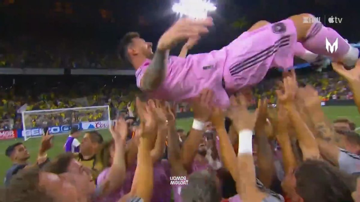 Lionel Messi em finais:

🏟️ 48 jogos
⚽️ 35 gols
🅰️ 15 assistências
🔥 50 participações em gols 

🐐 O jogador mais decisivo da história!