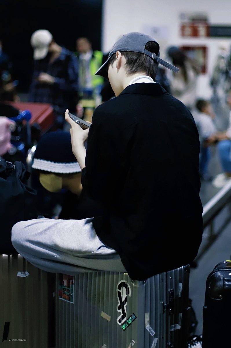 CUPNOODLESS1130's tweet photo. 230819 MEX

#형준 #HYEONGJUN 
#크래비티 #CRAVITY https://t.co/oKzhOvj9iK