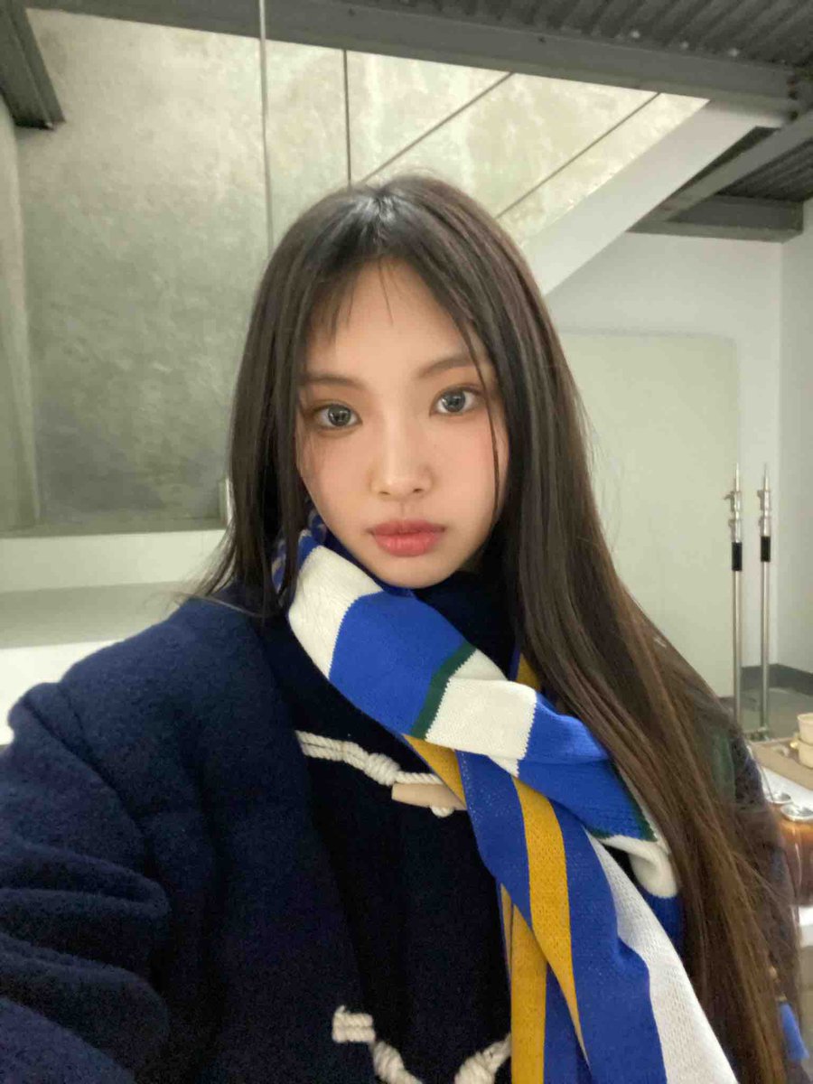 Tocó partir #𝕥he𓊆𝑏ir𝕥h͜͡day𓊇𝒸ake 🎂 ˖༺ porque hoy es la #𝖄ǝye𓇬𓈒࣪𝕻arty y hay que festejar sus #𝕙a͝ppy𖥔࣪𓈒࣪·𝟷𝟿 comiendo mucho para luego rodar por las escaleras ε(*˙ ꒵ ˙*)з espero tengas el mejor pumple del mundo!

𝚙o͝c𝚔e𝕥 𝟚𝟖͟𝟹 ✮ .౿ 𝕓eèl𝑦