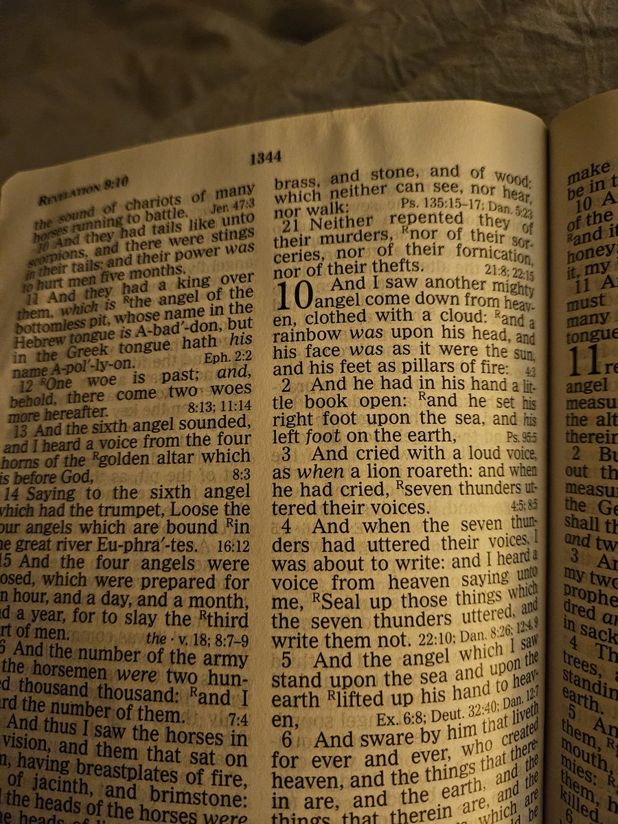 melissahlynn91's tweet image. Opened up my #Bible for the first time in a while. I do the 'ol open to a random page and read the first thing that sticks out trick... I landed on Psalm 68 and then Revelation 10 #goodstuff #somethingisup