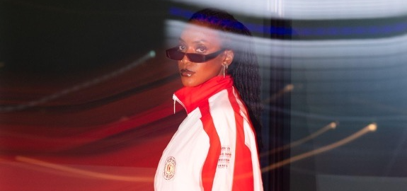 DEJA releases an alluring Afrobeats single, entitled, “Mo Farah” bongminesentertainment.com/deja-mo-farah/ via #bongminesent | <a href="/dejadejaaaa/">DEJA</a>