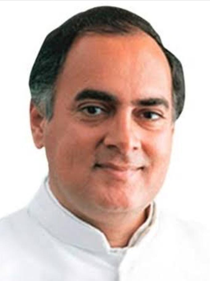 'Development is not about factories, dams and roads. Development is about people. The goal is material, cultural and spiritual fulfilment for the people. The human factor is of supreme value in development.'

Rajiv Gandhi
#RememberingRajivGandhi