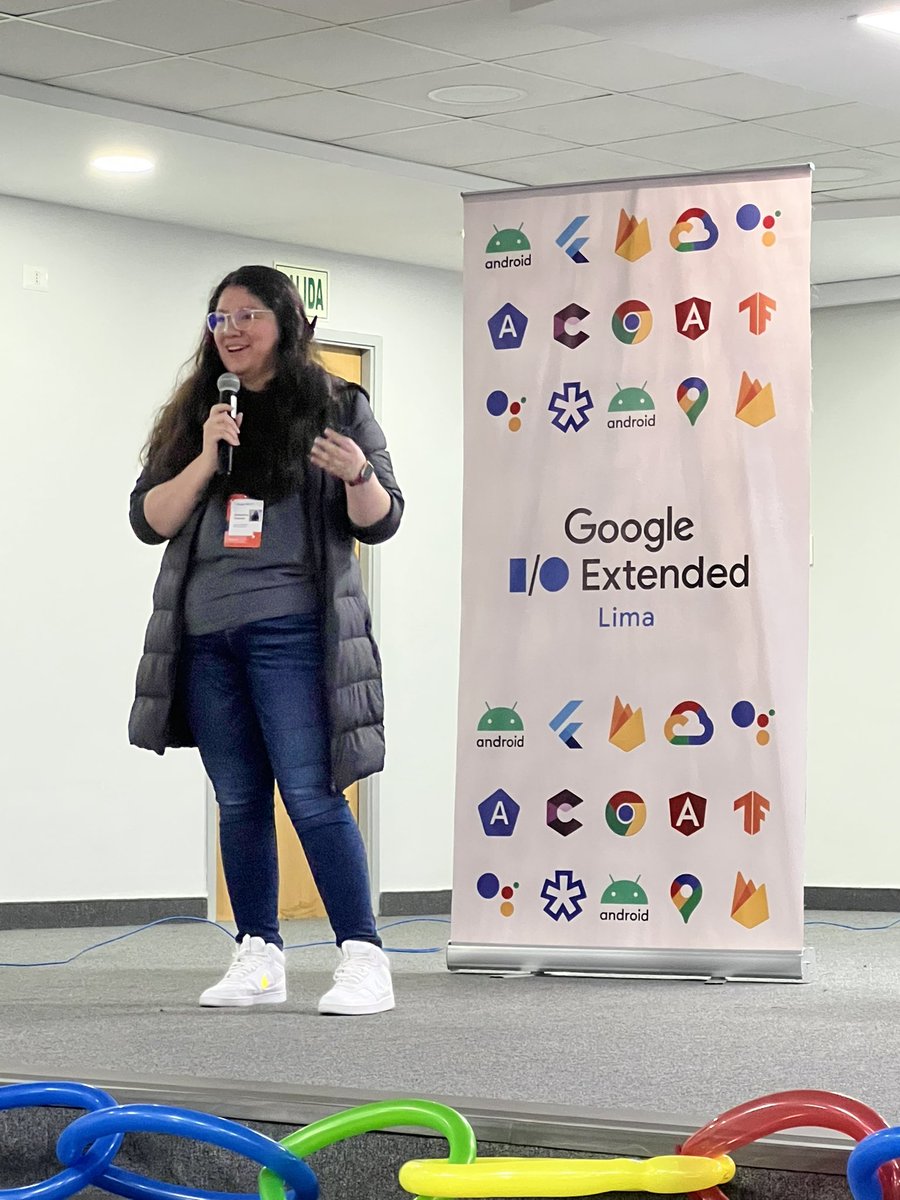 Romi ⚡ tweet media