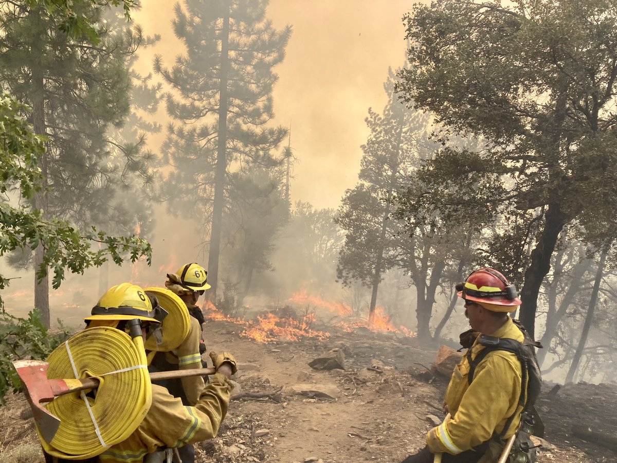 PCP_FIRE's tweet image. An update on 4101C #StrikeTeam from #NevadaCounty. Yesterday crews put in a long 24 hour shift on the #ScottFire which is part of the #HappyCampComplex in the #Klamath and #Siskiyou area.

@NCCFIRE @grassvalleyfire  #NorthSanJuanFire #HigginsFire #californiafirefighter