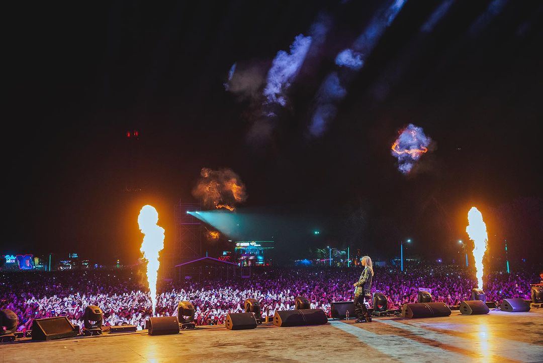 YoungMikoInfo's tweet photo. 📸| Fotografías de Young Miko hoy en Dale Mix en Monterrey, México. https://t.co/bF9jLrIp9p