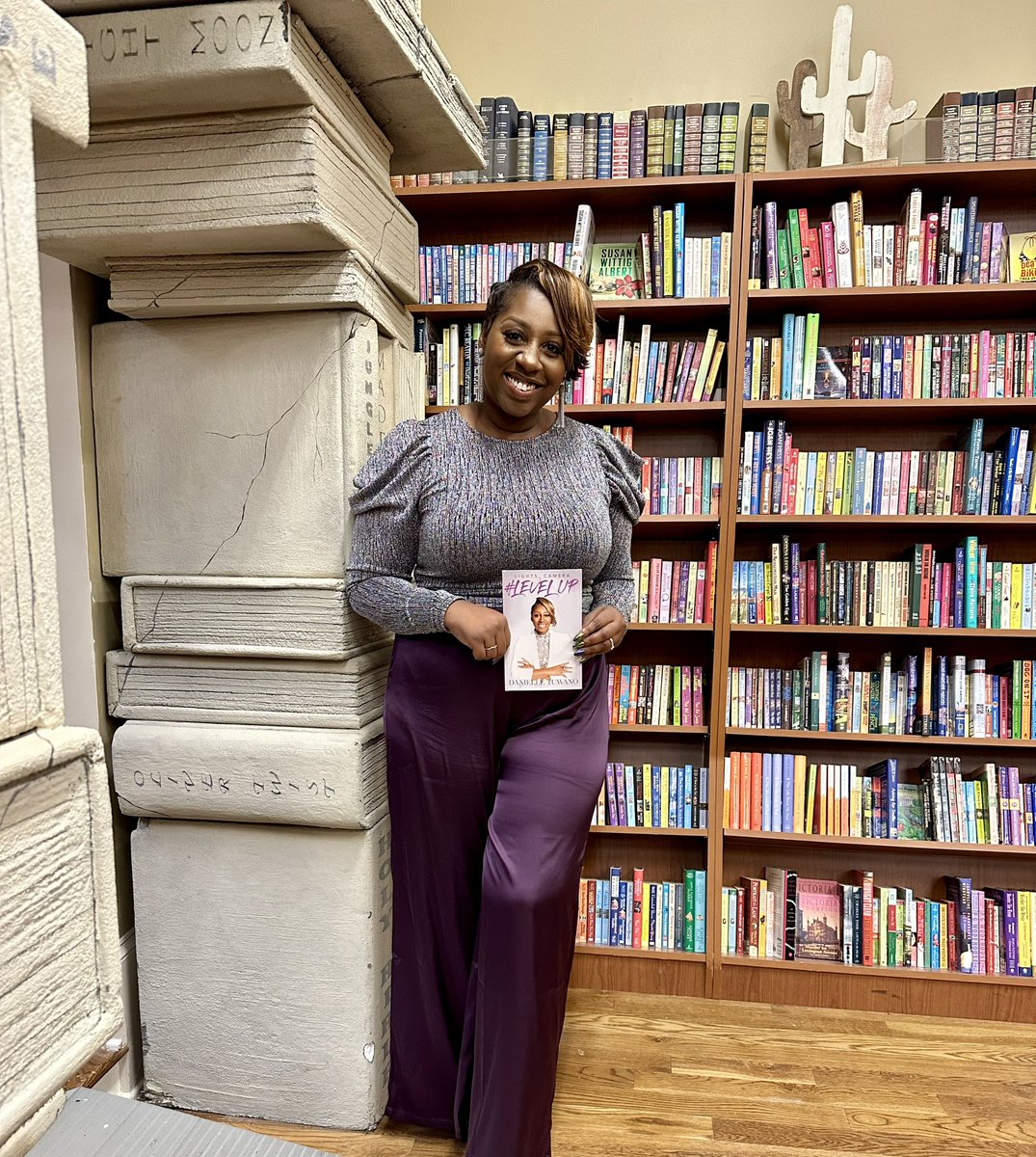 | I had so much fun signing books and connecting with everyone at @libertybooks_lville today! It is my hope, and prayer, that Lights, Camera, #LevelUp inspires you to discover your purpose, evolve, get to know yourself and achieve success! Xoxo, Danielle 🫶🏽 #discoverdanielle