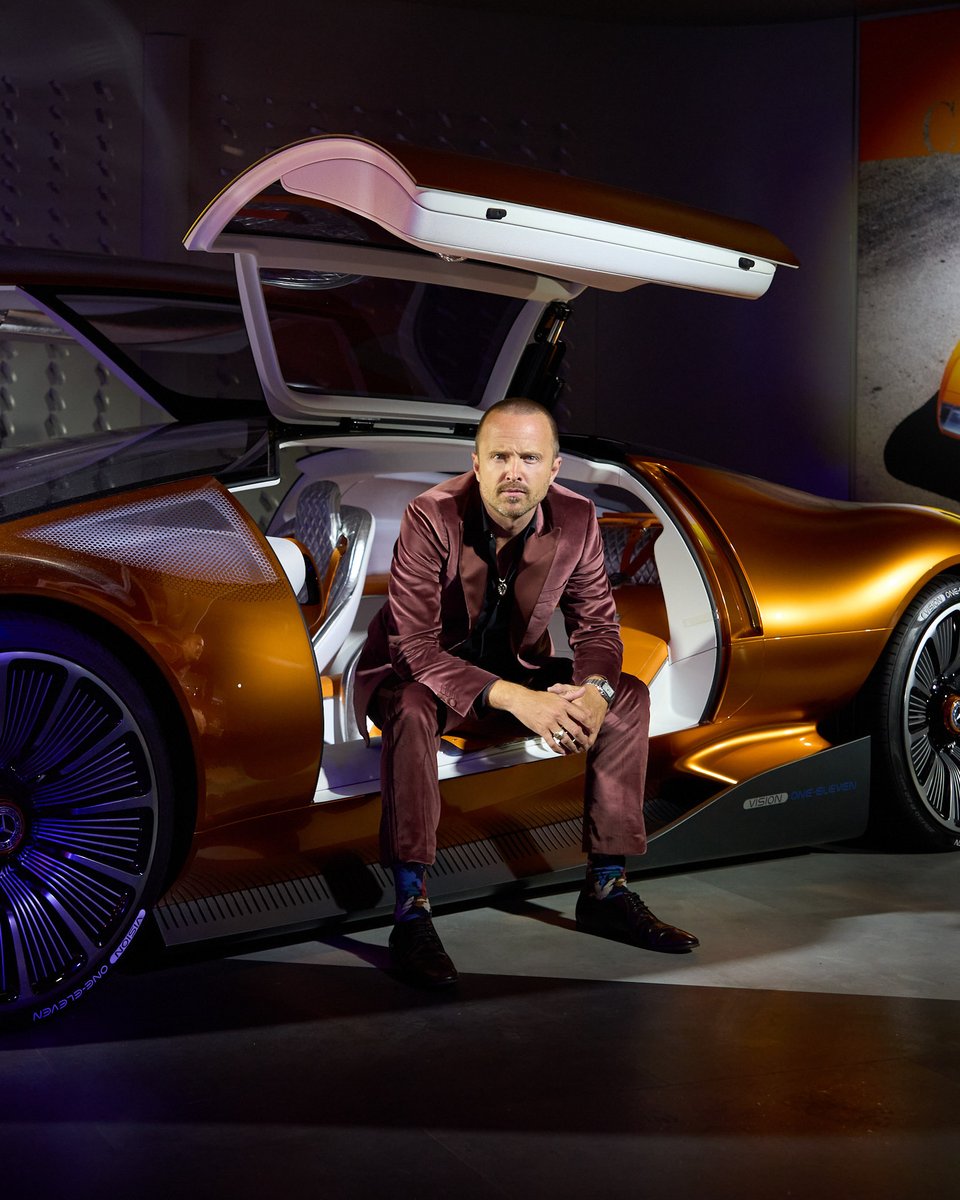 MercedesBenzUSA's tweet image. Come rub shoulders with the stars (you might meet a few interesting people too). 

@aaronpaul_8 

#MercedesBenz #pebblebeachconcours #SL63 #VisionC111 #MondoG #AMGGT #StarLounge