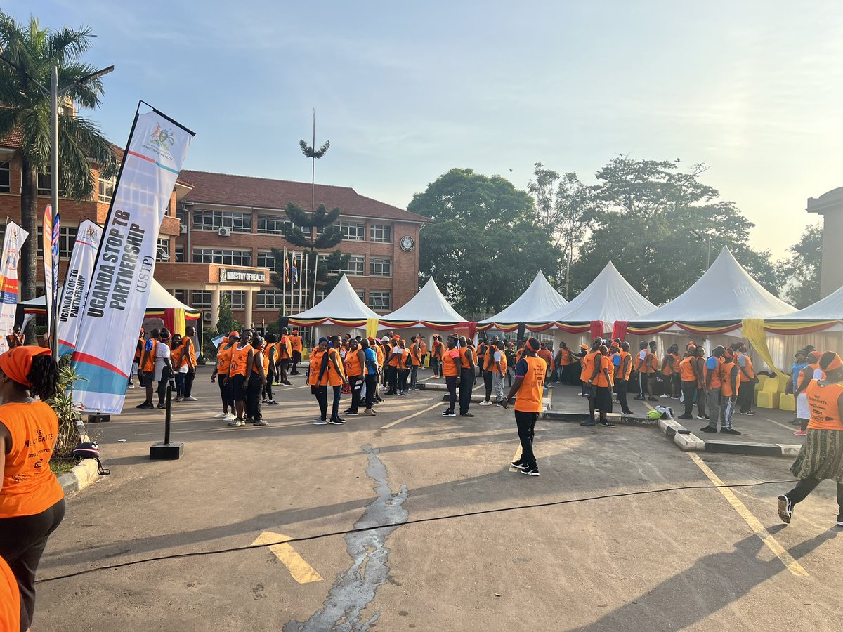 akenatoday's tweet photo. TB is a preventable and curable disease; and treatment for TB is free in Uganda. Todoys Marathon @MinofHealthUG is aimed at increasing public awareness about TB, efforts to end the disease. “Yes! We Can End TB” #ToEndTB https://t.co/NcUf7YB2AP